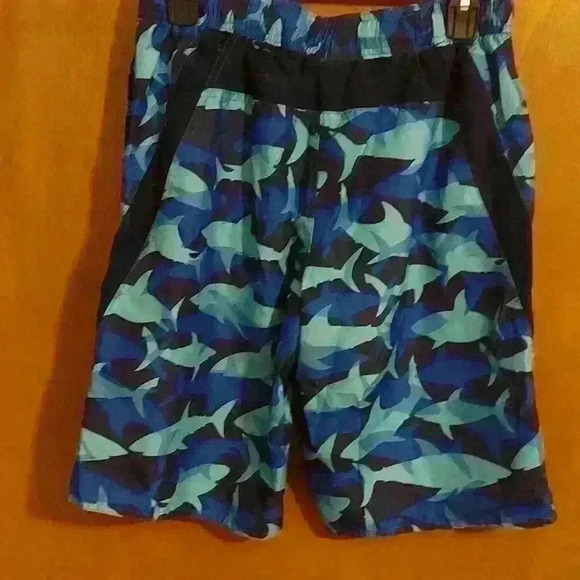Boys Arizona brand swim trunks size L 14/16 - Picture 2 of 3